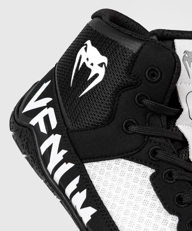 Botas de lucha Venum Elite – Negro/Blanco