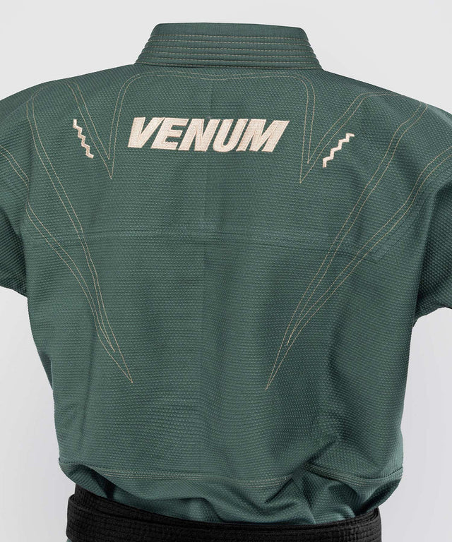 Kimono BJJ Venum Elite 5.0 – 450 – Verde pădure