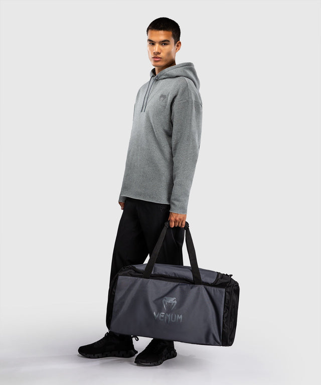 Venum Sporttasche Essential L – Grau/Schwarz