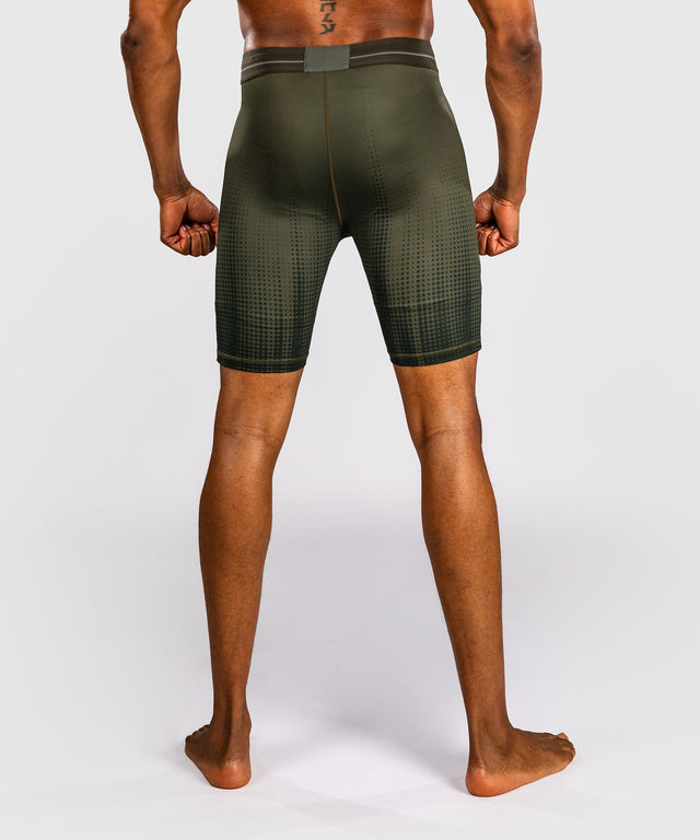 Shorts de MMA Venum Stealth – Kaki/Vert foncé