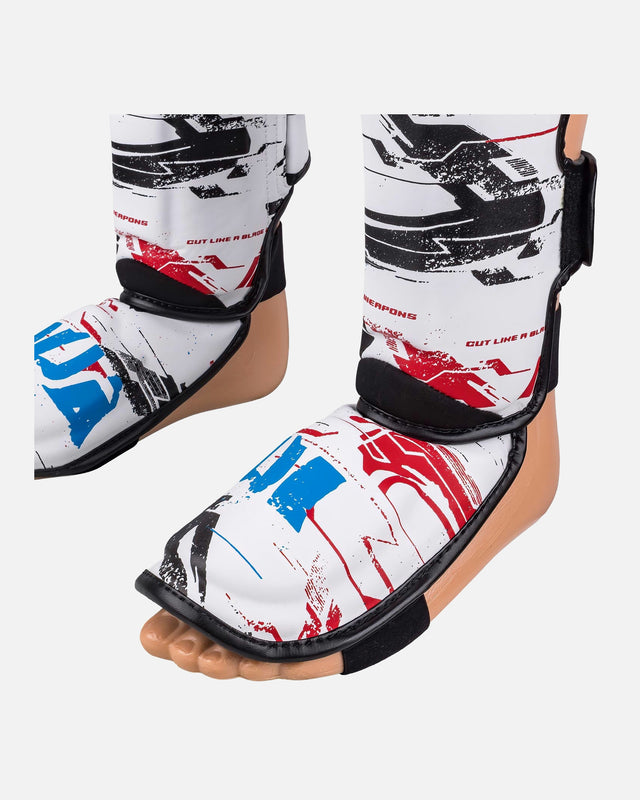 8 WEAPONS Shin guards Cut Like a Blade 2.0 - White