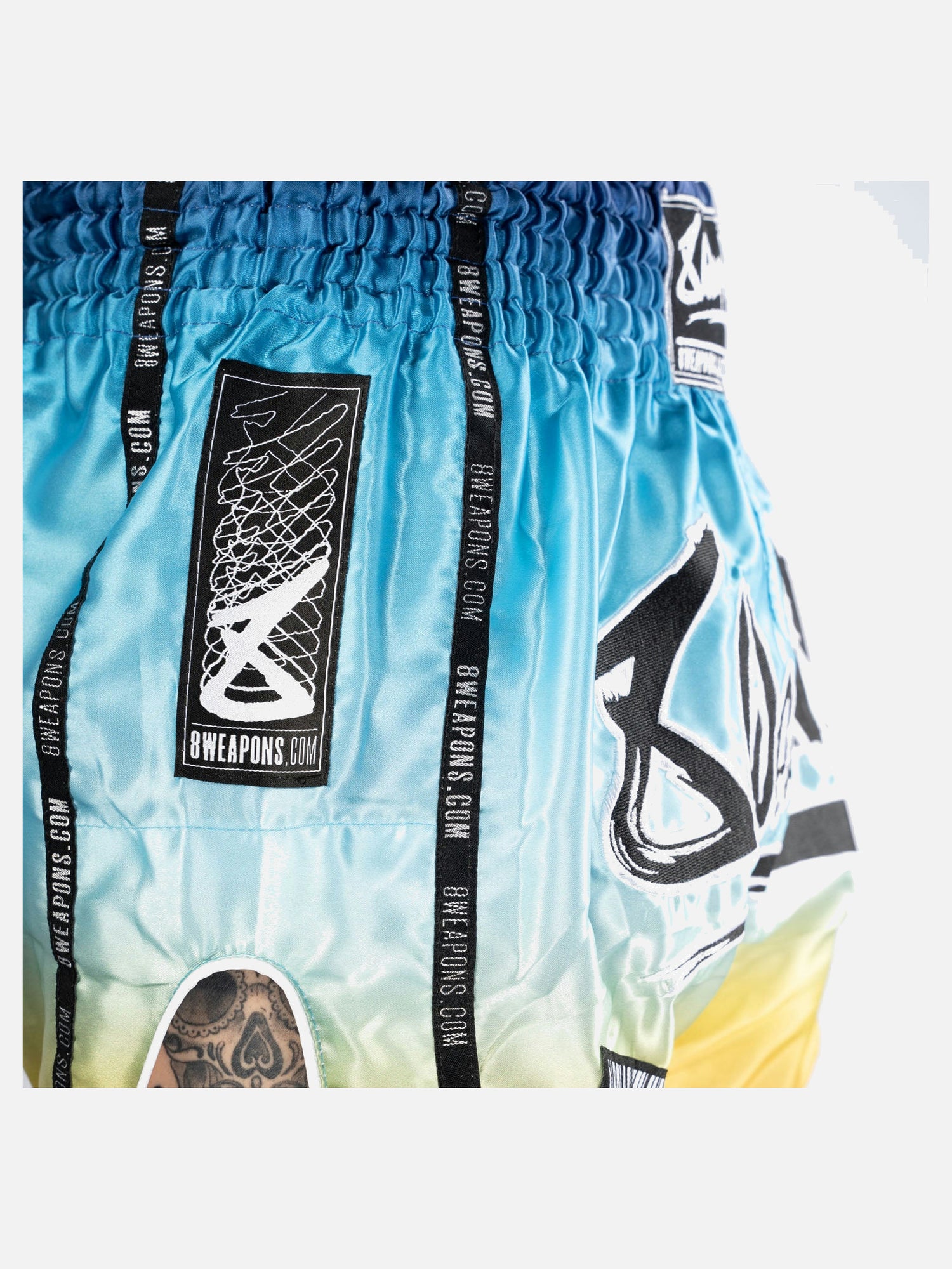 8 WEAPONS Muay-Thai-Shorts Vivo – Sunrise