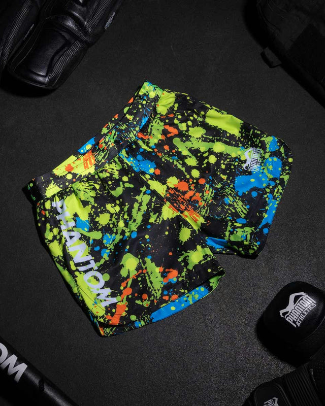 Phantom Athletics MMA-shorts Fusion Splatter – Sort/Neon