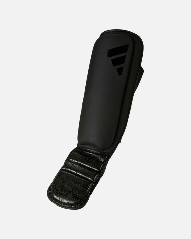 Paratibie Adidas Combat 50 – Nero