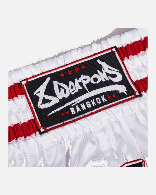 Spodenki Muay Thai 8 WEAPONS Bangkok – Białe/Czarne