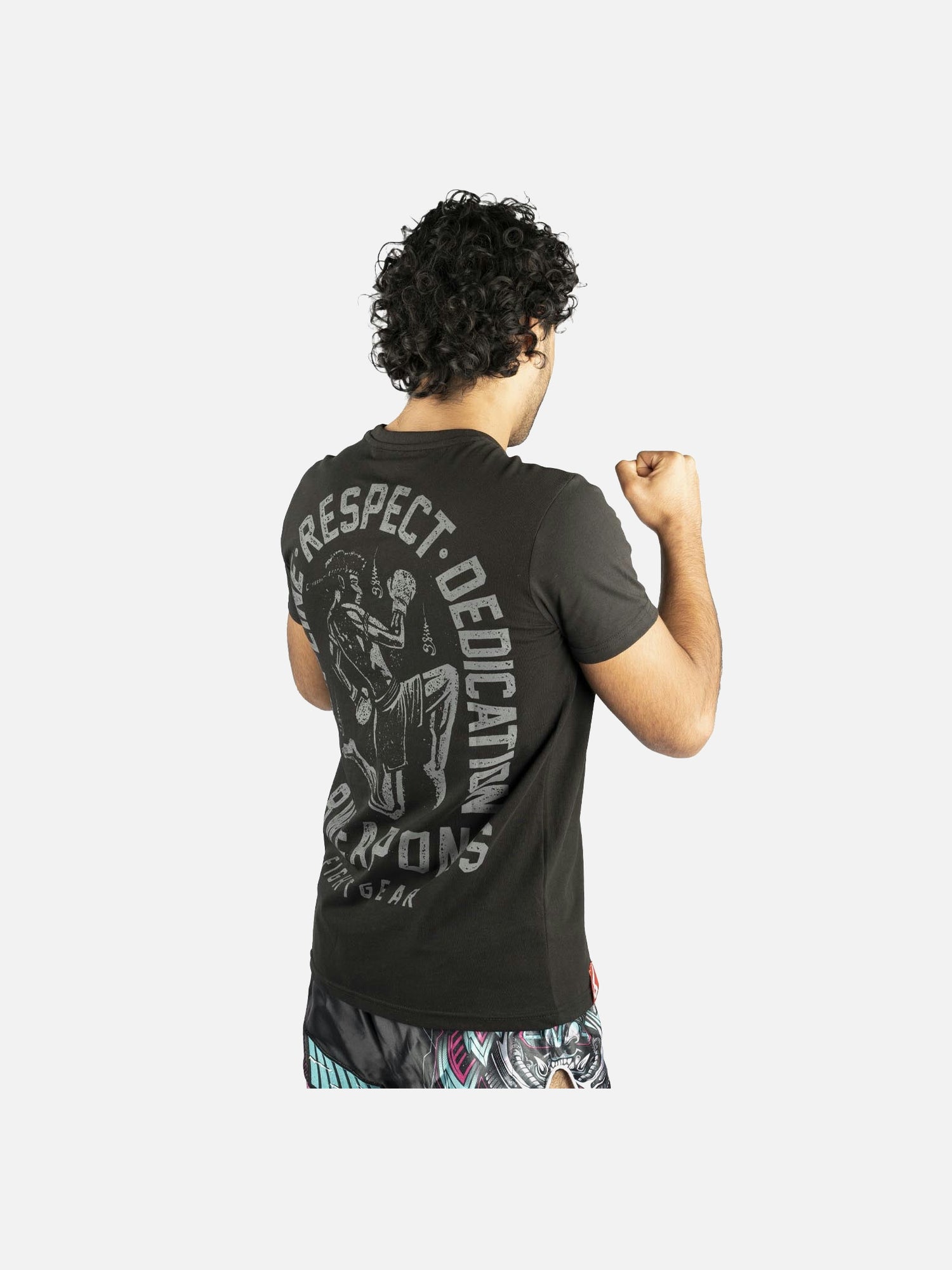 8 WEAPONS T-Shirt Tombstone – Schwarz