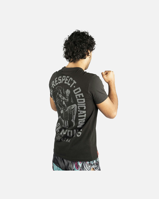 8 WEAPONS T-Shirt Tombstone – Schwarz