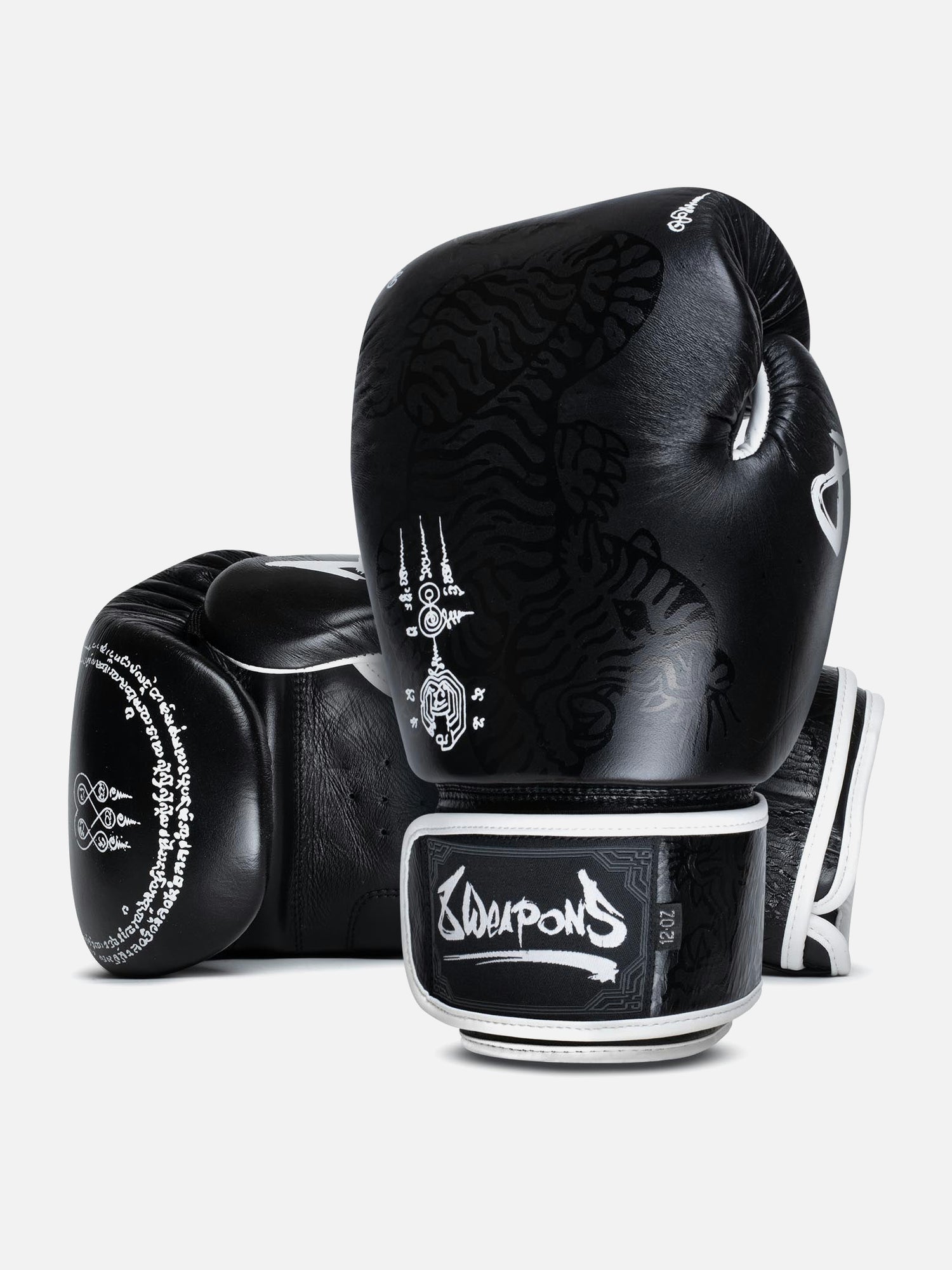 8 WEAPONS Boksehandsker Sak Yant Big Tiger – Sort