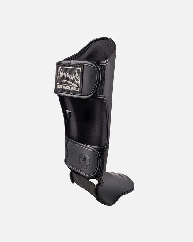 8 WEAPONS Schienbeinschoner Unlimited 2.0 – Schwarz