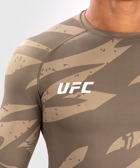 Rashguard UFC Adrenaline Venum Fight Week Performance – Camouflage désert
