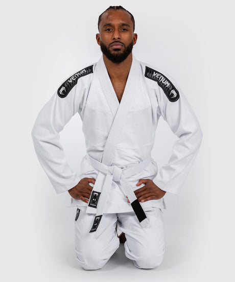 Venum BJJ Gi First - Hvid - inkl. hvidt bælte - BJJ-gi'er