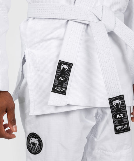 Venum BJJ Gi First - Hvid - inkl. hvidt bælte - BJJ-gi'er