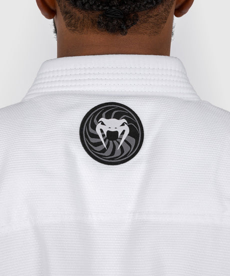 Venum BJJ Gi First - Hvid - inkl. hvidt bælte - BJJ-gi'er
