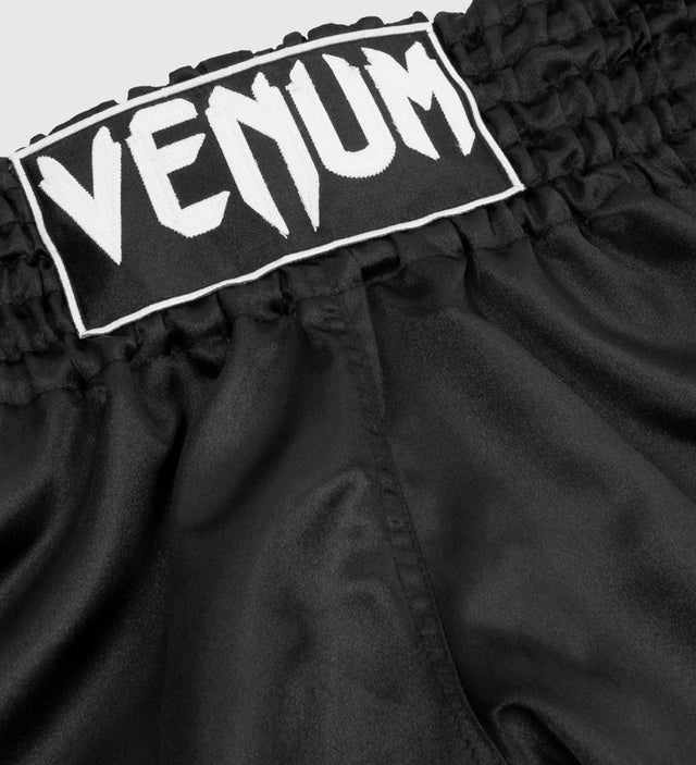 Venum Kickboxing shorts Classic - Sort/Hvid - Shorts