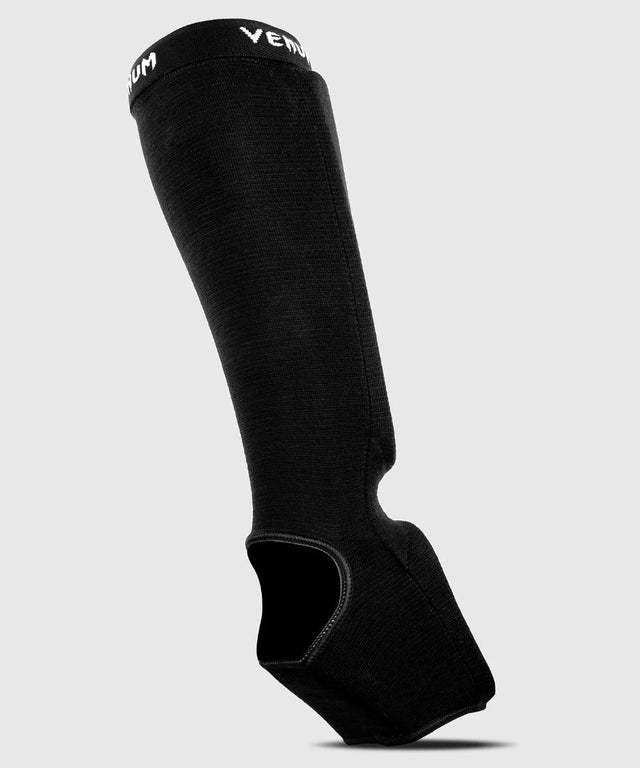 Caneleiras de kickboxing Venum Kontact – Preto/Branco – Caneleiras