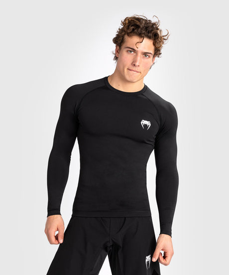 Rashguard Venum Contender Długie Rękawy – Czarny/Biały – Rashguard