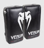 Pady Muay Thai Venum Giant – Czarne/Białe